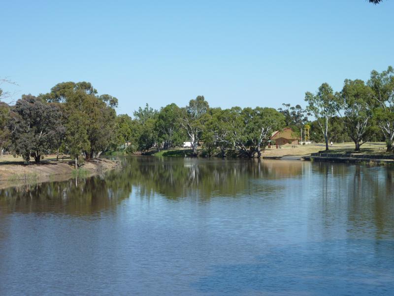 Horsham - Wimmera River viewed from bridge at Stawell Road: View west along river