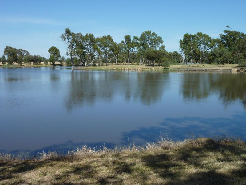 Horsham - Wimmera River at Boat Haven and River Park, Barnes Boulevard: South-westerly view over Boat Haven
