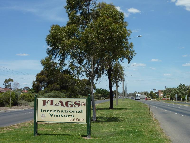 Horsham - Stawell Road: View south along Stawell Rd, south of Williams Rd