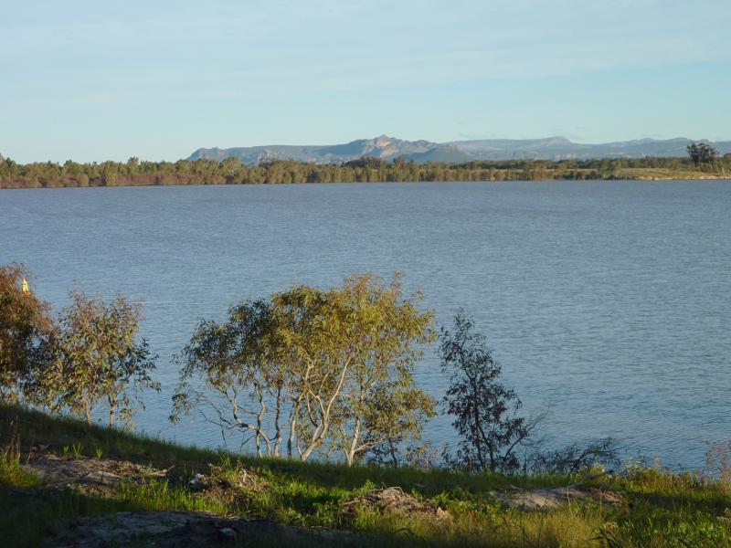 Horsham - Northern side of Green Lake, Western Highway, south-east of Horsham: South-easterly view across lake towards the Grampians from near boat ramp