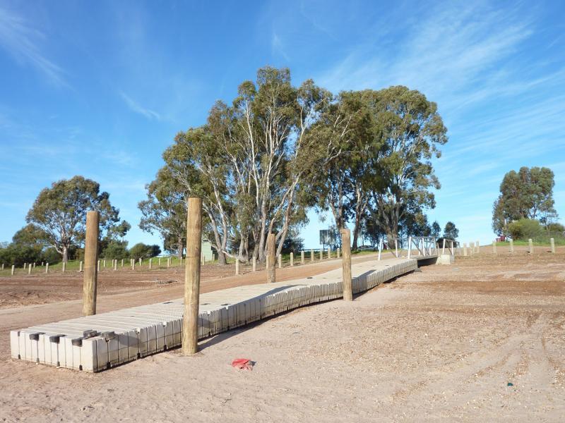 Horsham - Taylors Lake recreation area, Fishers Road: Boat ramp
