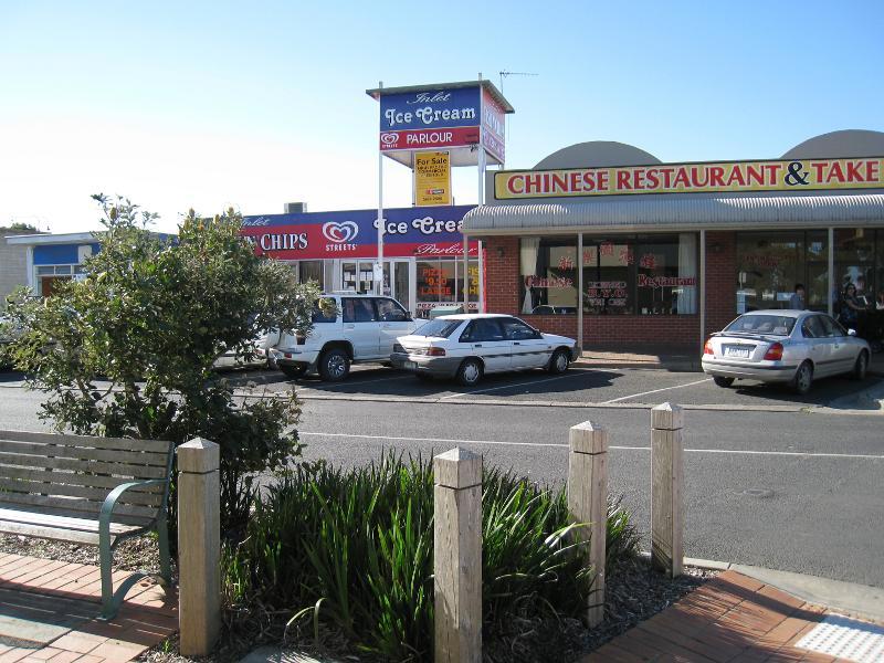 Inverloch - Shops and commercial centre, A'Beckett Street and Williams Street: View north across A'Beckett St near Williams St