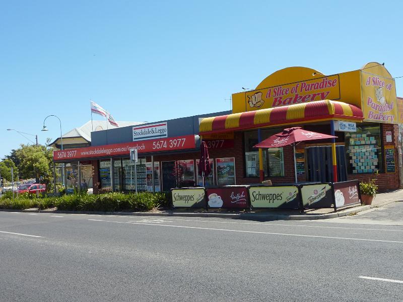 Inverloch - Shops and commercial centre, A'Beckett Street and Williams Street: Shops along west side of Williams St opposite Hopetoun St
