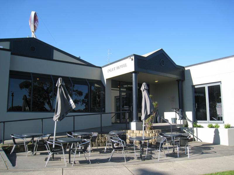 Inverloch - Western end of The Esplanade: Inlet Hotel