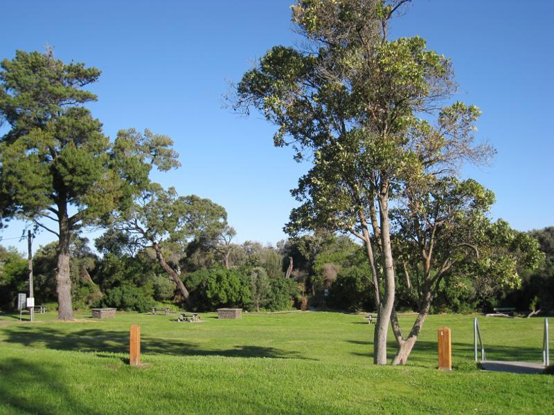 Inverloch - The Glade foreshore reserve, The Esplanade: BBQ and picnic areas