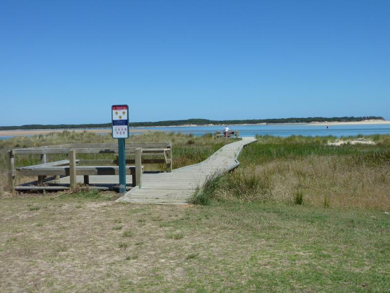 Inverloch - Rotary Park and beach, The Esplanade at Pymble Avenue - View south along path to beach