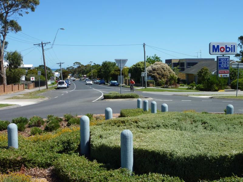 Inverloch - Around Inverloch: View south along Williams St at Bayview Av