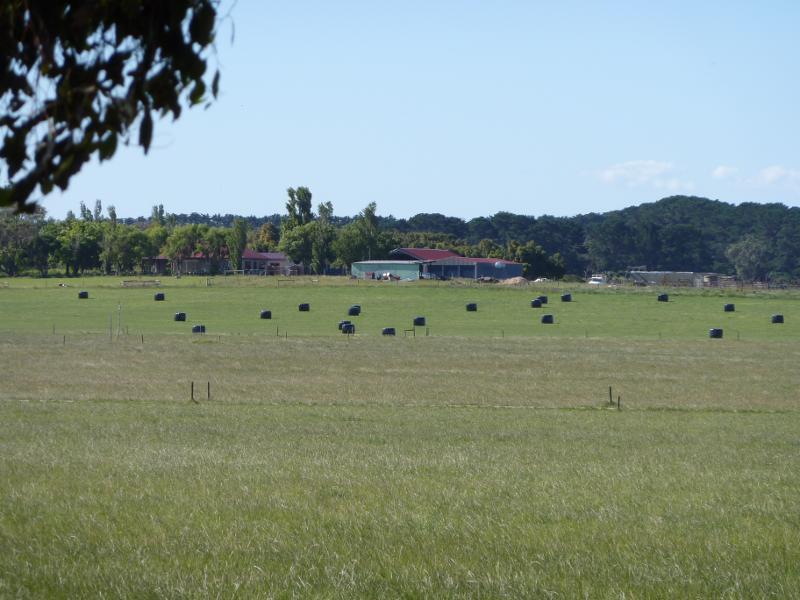 Inverloch - Bass Highway around Inverloch: View north from Bass Hwy at Sandy Mount Av
