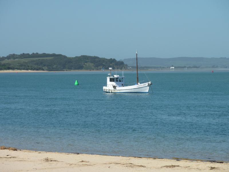 Inverloch - Beach along Ramsey Boulevard at Hillside Avenue: View east across Anderson Inlet