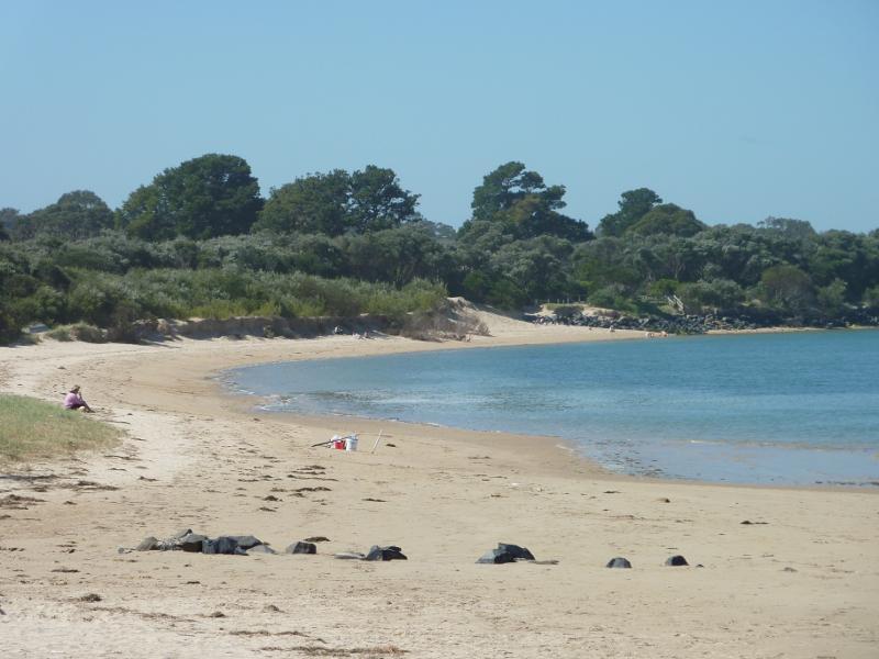 Inverloch - Beach along Ramsey Boulevard at Venus Street: View north-east along beach