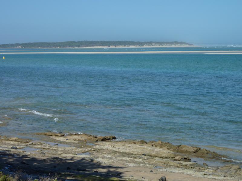 Inverloch - Beach along Ramsey Boulevard at Western Street: View south-east towards Point Smythe