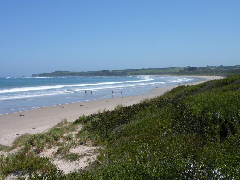 Inverloch - Beach at Inverloch Surf Life Saving Club, Surf Parade at Goroke Street: View south-west along coast