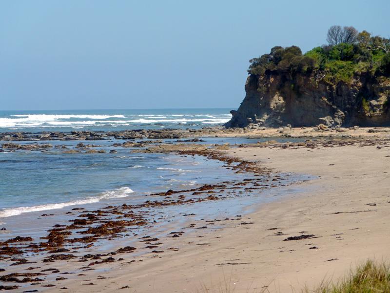 Inverloch - Bunurong Coastal Drive, south of RACV Resort: View south-west along beach