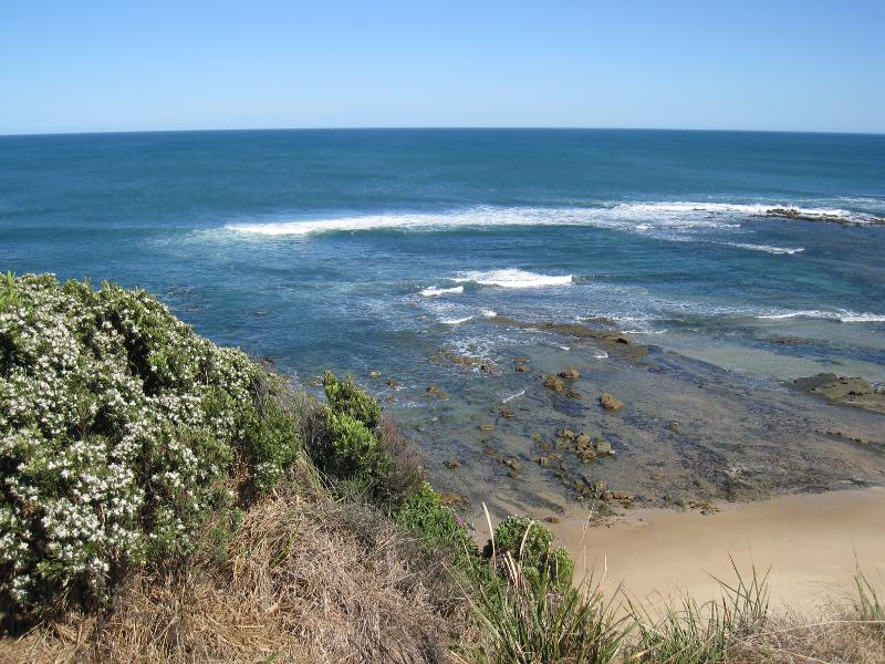 Inverloch - Bunurong Coastal Drive - Twin Reefs - View out to sea from lookout