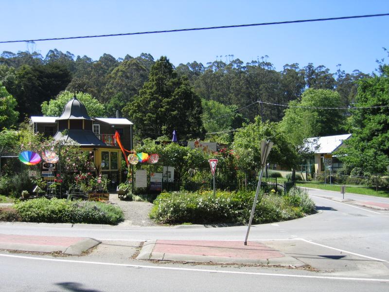 Kallista - Commercial centre and shops, Monbulk Road: Nursery, view east along Emerald Rd at Monbulk Rd