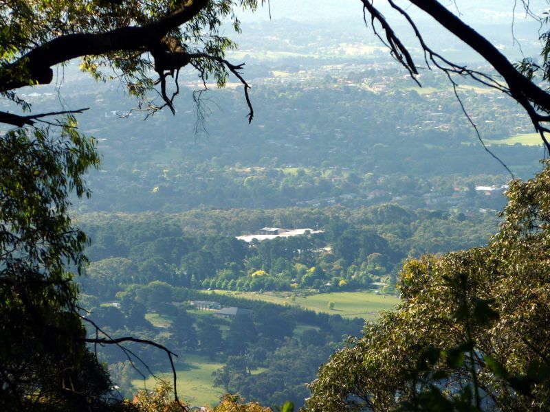 Kalorama - Ellis Jeeves Reserve, corner Ridge Road and Old Coach Road - North-westerly view from reserve
