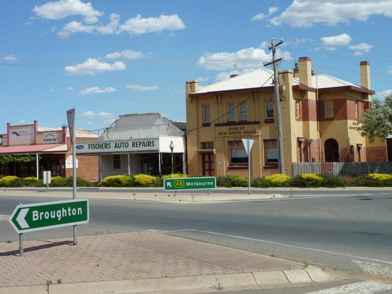 Kaniva - Shops, Commercial Street between Madden Street and Dungey Street: Corner of Commercial St and Madden St South