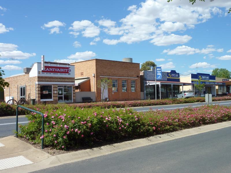 Kaniva - Shops, Commercial Street between Madden Street and Dungey Street: Shops along northern side of Commercial St