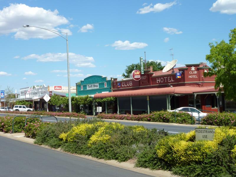 Kaniva - Shops, Commercial Street between Madden Street and Dungey Street - Club Hotel and shops along southern side of Commercial St