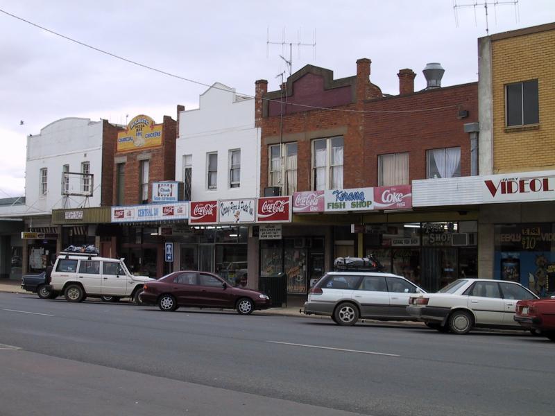 Kerang - Commercial centre and shops, Wellington Street and Victoria Street: Shops along Wellington St between Fitzroy St and Victoria St