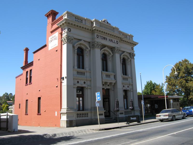 Kilmore - Shops and commercial centre, Sydney Street: Town Hall, Sydney St