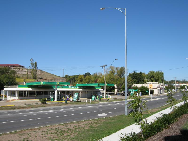 Kilmore - Commercial centre corner Sydney Street and Clarke Street: Kilmore Roadhouse, Sydney St between Clarke St and Brisbane St