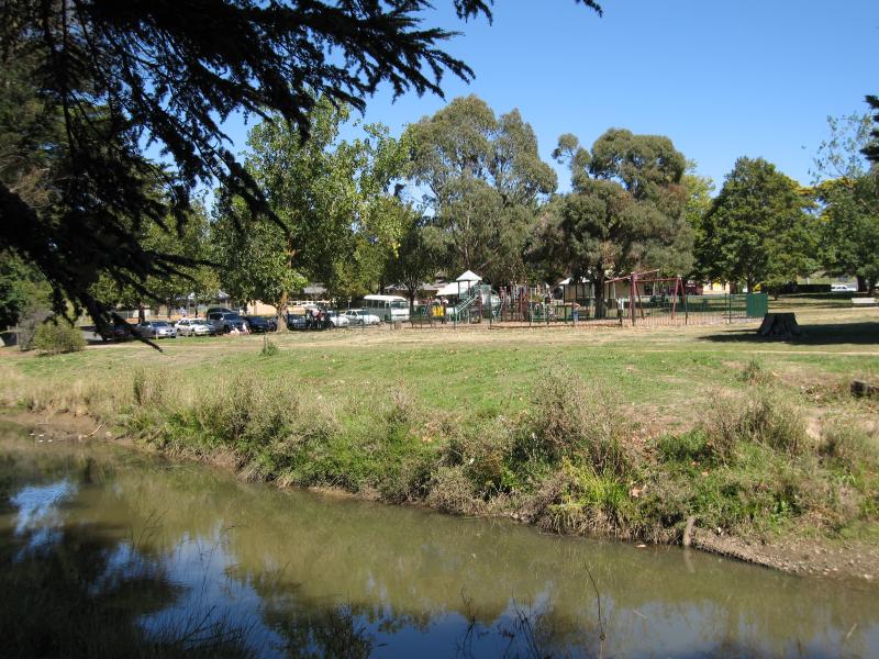 Kilmore - Hudson Park, Sydney Street between Bourke Street and Foote Street: View west across Kilmore Creek towards park