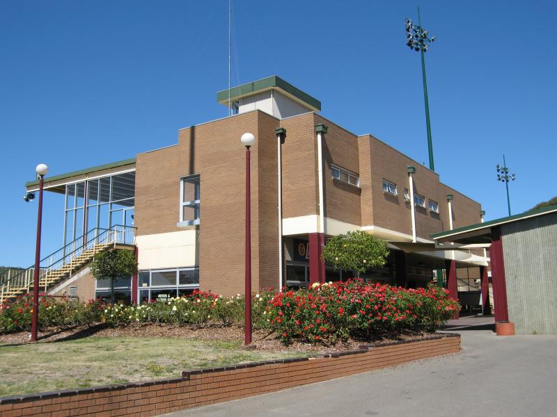 Kilmore - Racecourse, East Street: Racecourse pavillion