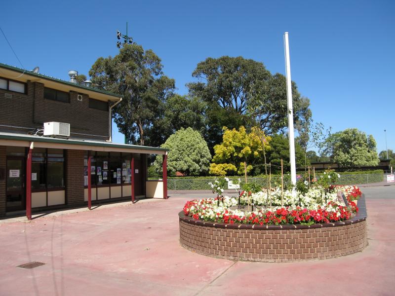 Kilmore - Racecourse, East Street: Courtyard at pavillion