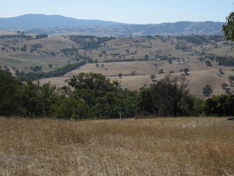 Kilmore - Monument Hill and Hume & Hovell Memorial Lookout Tower: View east from near base of lookout tower