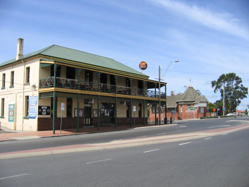 Korumburra - Commercial centre and shops, Commercial Road, Bridge Street and Mine Road: Austral Hotel, view south-west along Bridge St towards Mine Rd