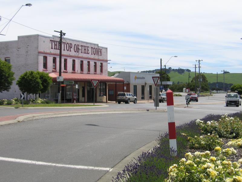 Korumburra - Commercial centre and shops, Commercial Road, Bridge Street and Mine Road: View north-east along Bridge St towards Mine St