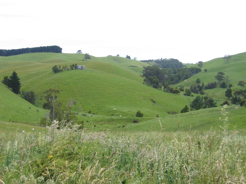 Korumburra - Around town: Northerly view, Warragul Rd near Stuart St