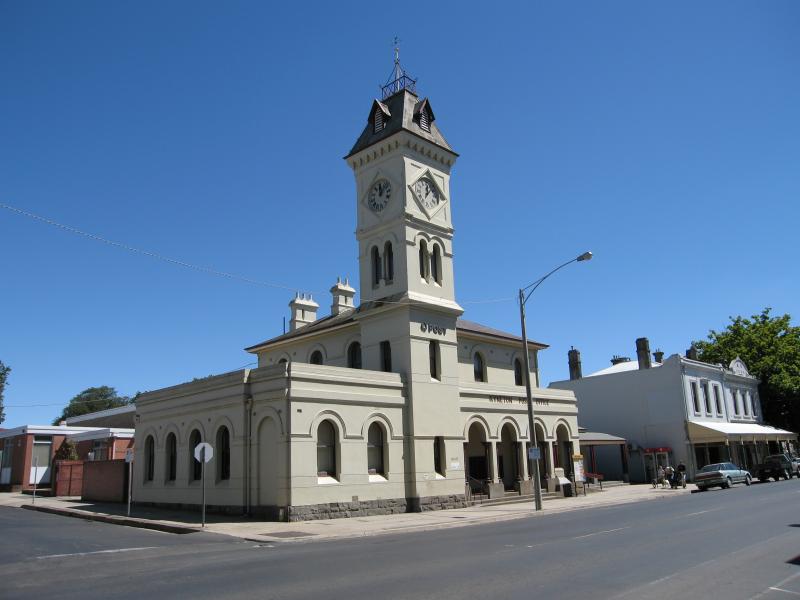 Kyneton - Shops along Mollison Street: Kyneton Post Office, corner Mollison St and Jennings St