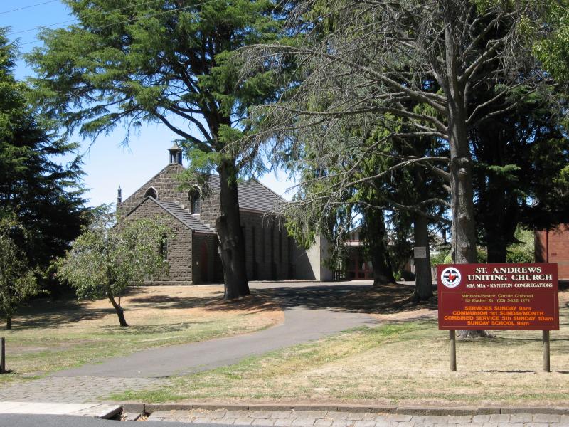 Kyneton - Churches of Kyneton: St Andrews Uniting Church, corner Ebden St and Yaldwyn St