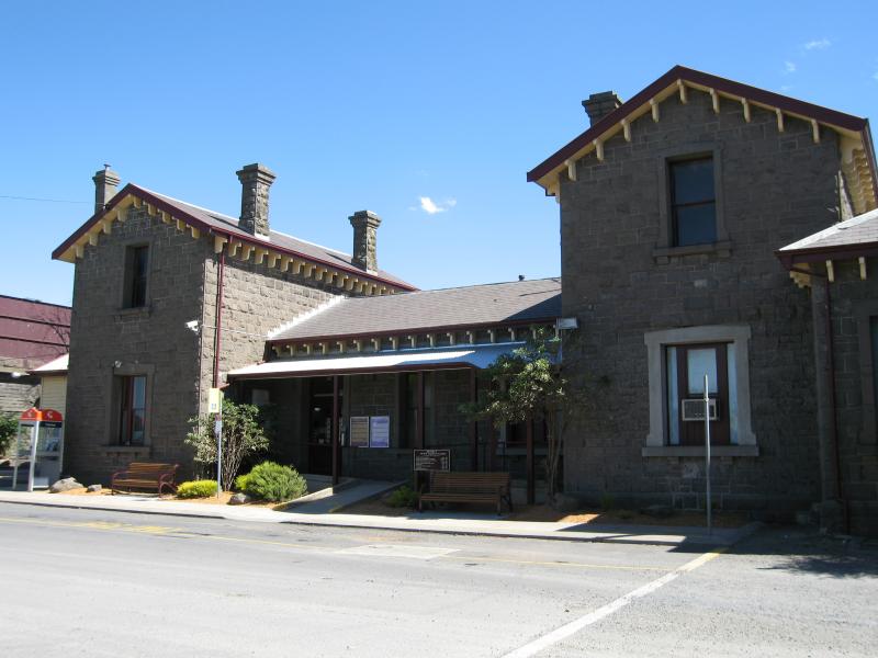 Kyneton - Railway station, Trentham Road: View of station from car park
