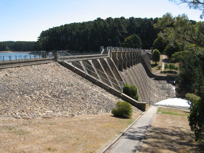 Kyneton - Lauriston Reservoir: View west towards base of dam wall and spillway