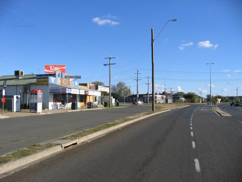 Lake Bolac - Shops and commercial centre - Shops, view west along Glenelg Hwy towards Montgomery St