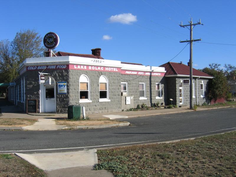 Lake Bolac - Shops and commercial centre: Lake Bolac Hotel, corner Glenelg Hwy and Montgomery St