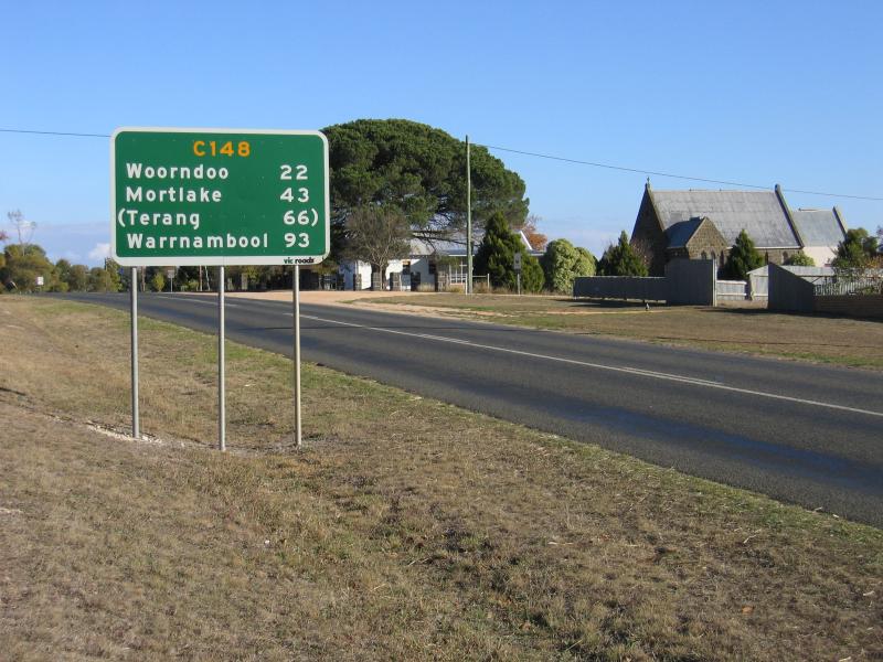 Lake Bolac - Shops and commercial centre: View south along Montgomery St towards Leach Rd and Presbyterian church