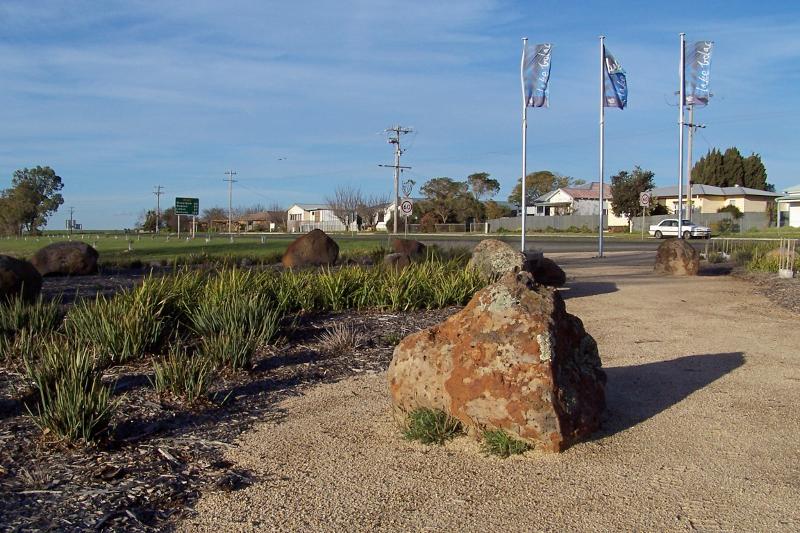 Lake Bolac - Information & Business Centre, corner Glenelg Highway and Montgomery Street: View east towards Glenelg Hwy (supplied by LBiBC)
