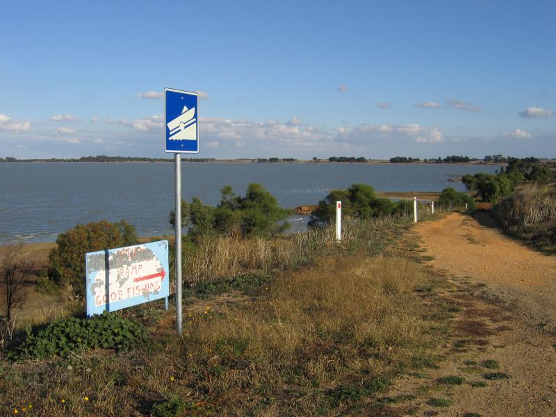 Lake Bolac - Lake Bolac, Frontage Road area: Road to down to boat ramp, Frontage Rd at O'Rorke Rd