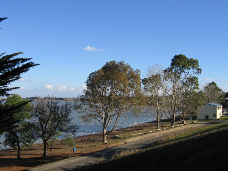 Lake Bolac - Lake Bolac, Frontage Road area - View south-west along lake shore towards boat house