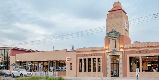 Central Hotel, Lakes Entrance