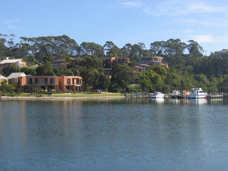 Lakes Entrance - Marine Parade: View north across North Arm between Carstairs Av and Barks Av
