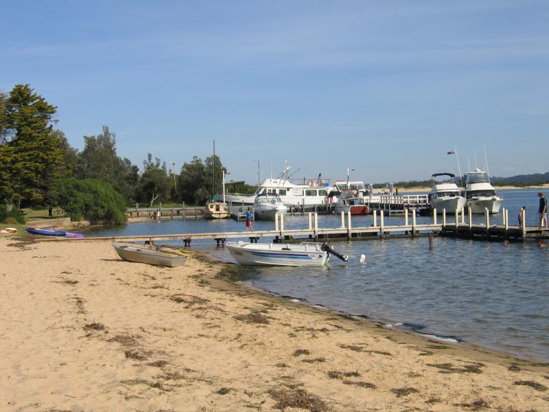 Lakes Entrance - Main Beach along Cunninghame Arm - View west towards Flagstaff Jetty
