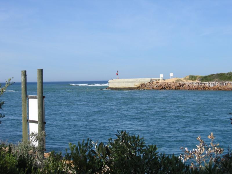 Lakes Entrance - Main Beach along Cunninghame Arm: View south along The Narrows towards ocean entrance at Bass Strait