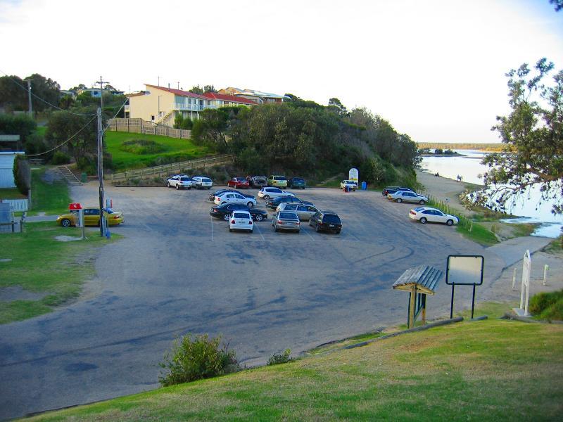 Lakes Entrance - Lake Tyers: Northerly view across car park at Waterwheel Beach Tavern