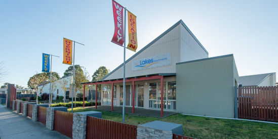 The Lakes Apartments