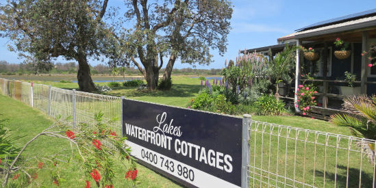 Lakes Entrance Waterfront Cottages